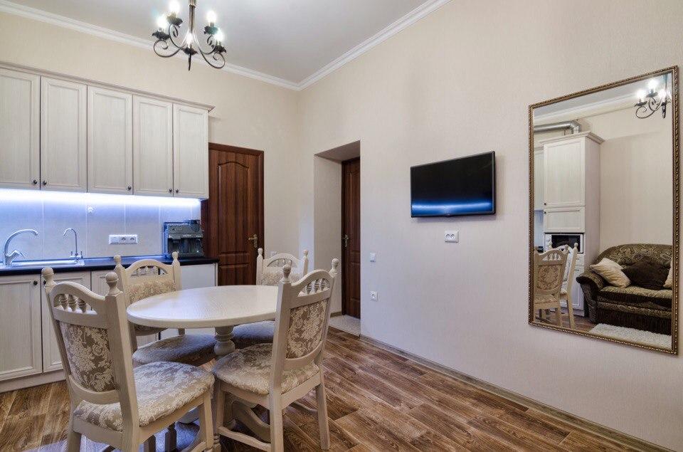 Balabana Apartment Lviv Exteriör bild